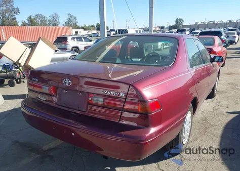 1998 Toyota Camry Le from USA, damaged, VIN JT2BG22K6W0193271